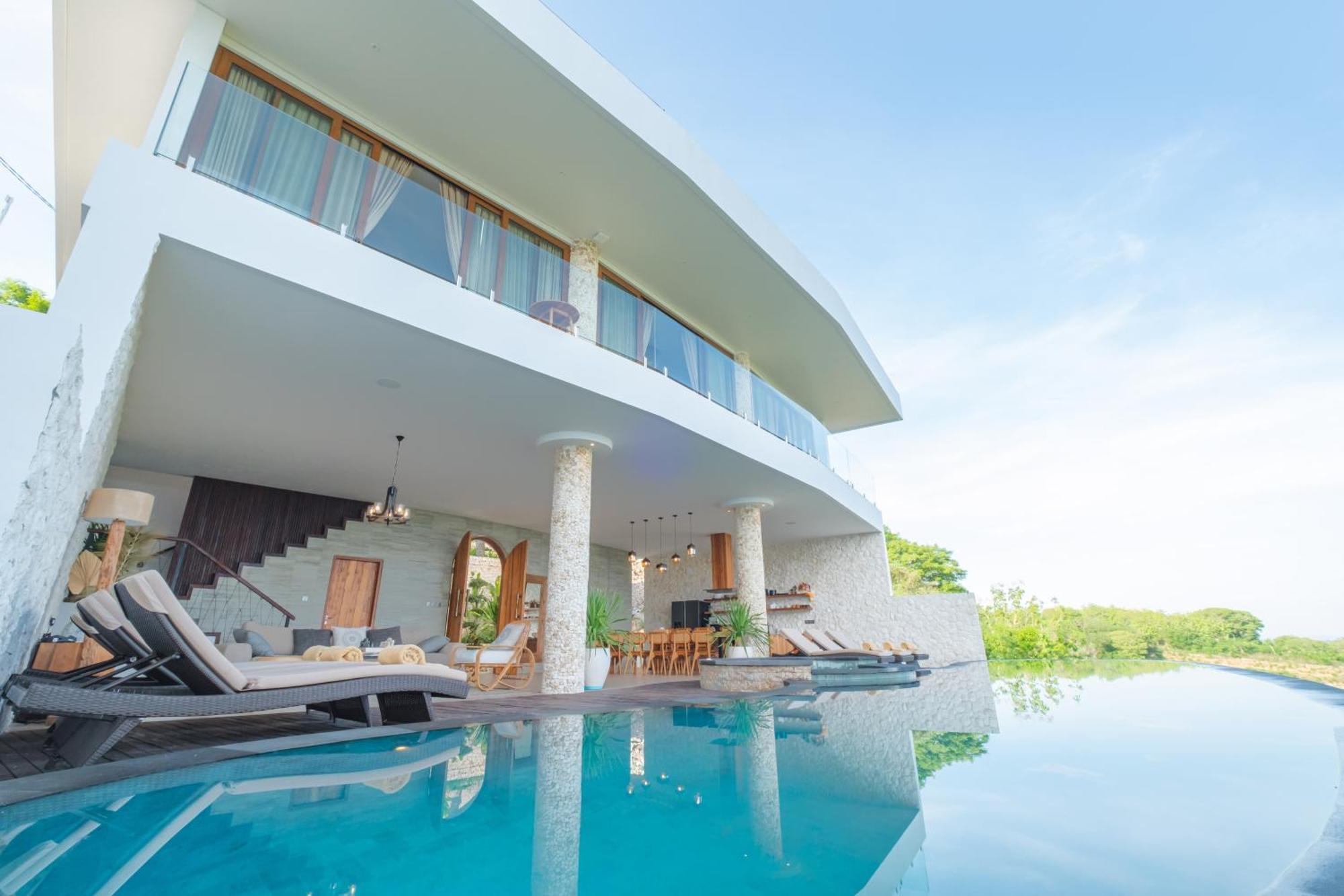 Villa Kaliente Toyapakeh Exterior photo