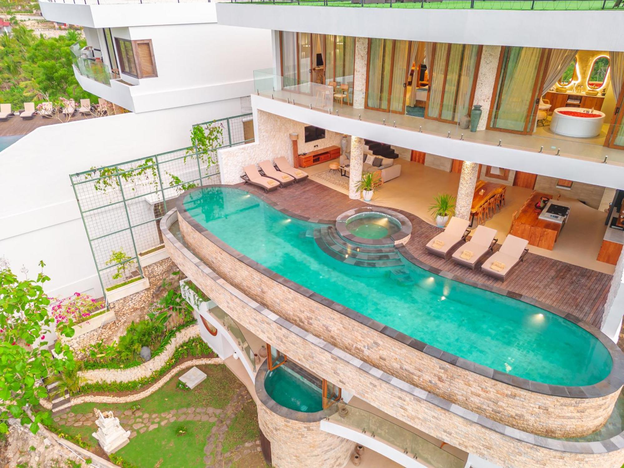 Villa Kaliente Toyapakeh Exterior photo